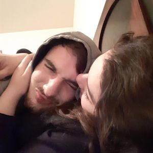 Meet your Posher, Luzestrella